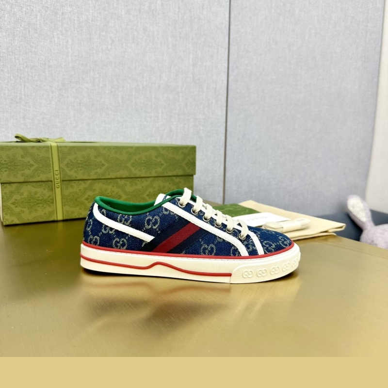 G*u*i casual shoes